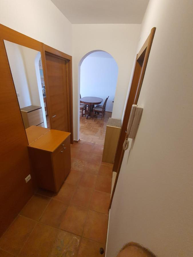Oksana Apartment Ποντγορίτσα Εξωτερικό φωτογραφία