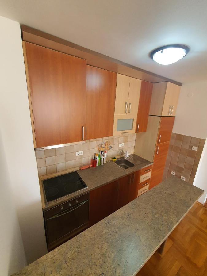 Oksana Apartment Ποντγορίτσα Εξωτερικό φωτογραφία