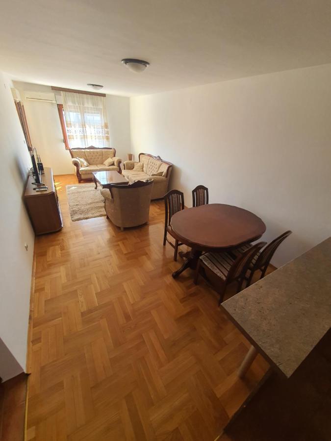 Oksana Apartment Ποντγορίτσα Εξωτερικό φωτογραφία