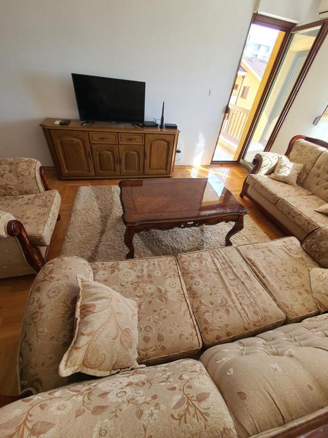 Oksana Apartment Ποντγορίτσα Εξωτερικό φωτογραφία