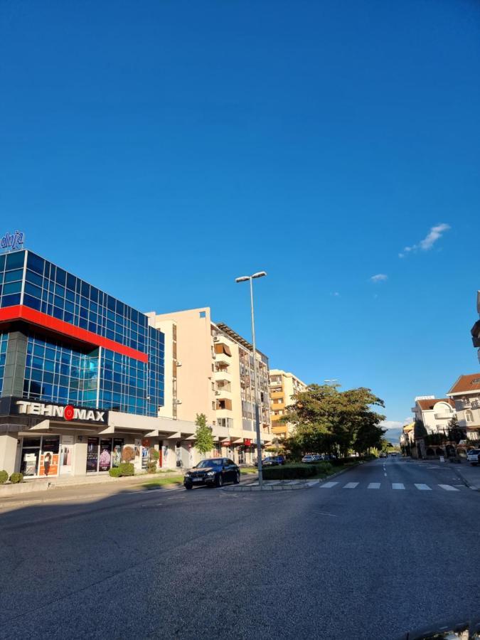 Oksana Apartment Ποντγορίτσα Εξωτερικό φωτογραφία