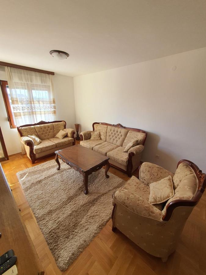 Oksana Apartment Ποντγορίτσα Εξωτερικό φωτογραφία